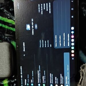 Samsung Galaxy Tab A7 5G in Black